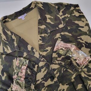 Eien Womens Green Camo Half Sleeve 2-Button Peplum Camo Sequin Jacket 1X